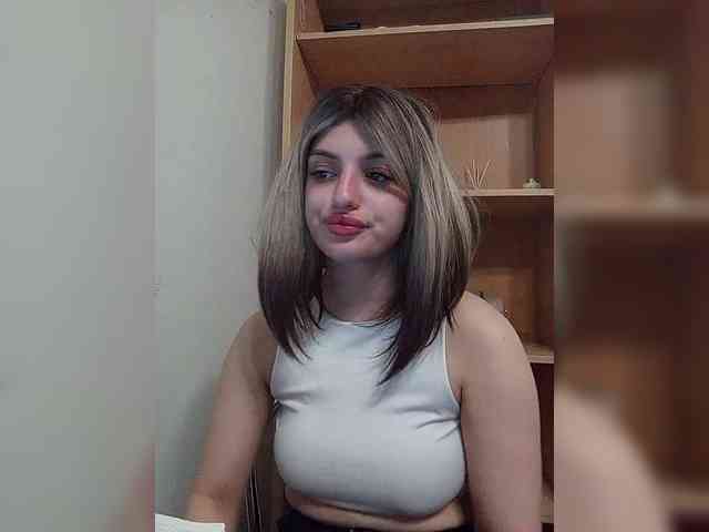 Gjasjaajrssfju webcam