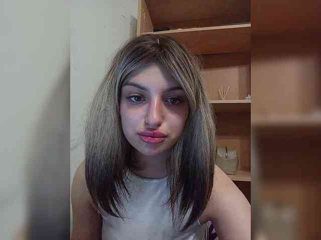 Gjasjaajrssfju webcam