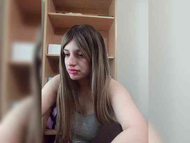 Gjasjaajrssfju webcam