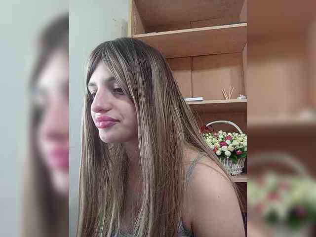 Gjasjaajrssfju webcam