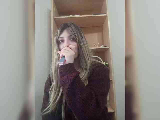 Gjasjaajrssfju webcam