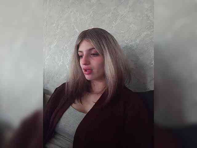 Gjasjaajrssfju webcam