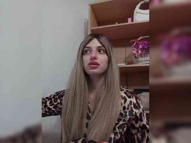 Gjasjaajrssfju webcam