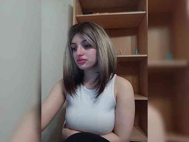 Gjasjaajrssfju webcam