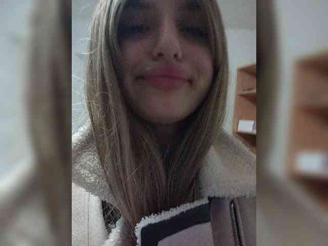 Gjasjaajrssfju webcam