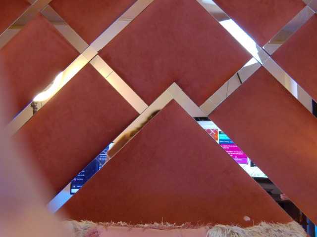 CharlotteDilucca live cam on BongaCams