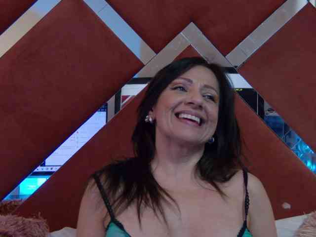 CharlotteDilucca webcam