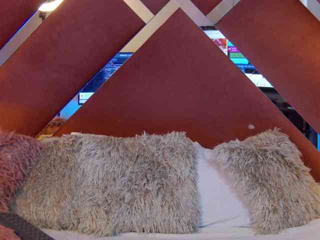 CharlotteDilucca webcam