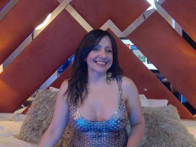 CharlotteDilucca webcam