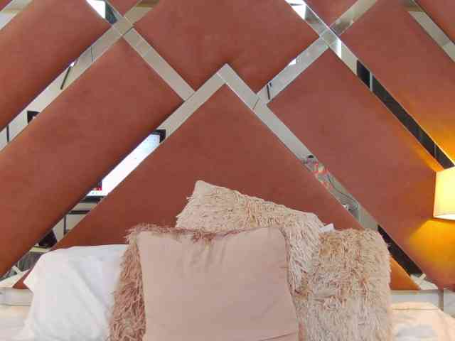 CharlotteDilucca webcam