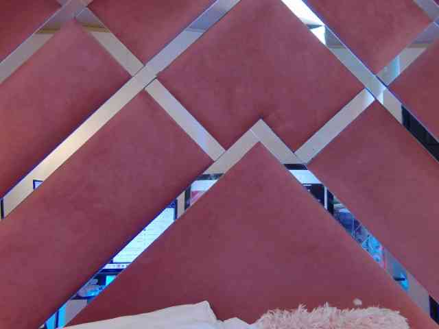 CharlotteDilucca webcam