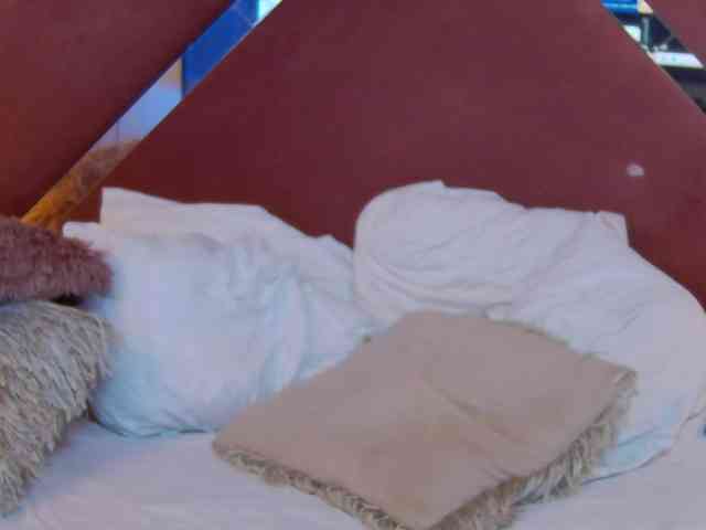CharlotteDilucca webcam