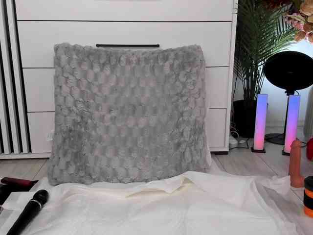 AnastasiasCharms webcam