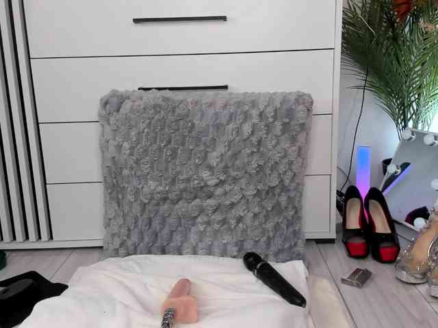 AnastasiasCharms webcam