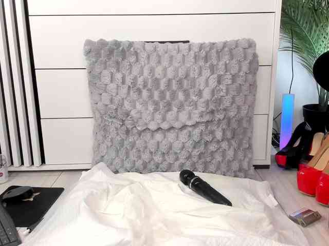 AnastasiasCharms webcam