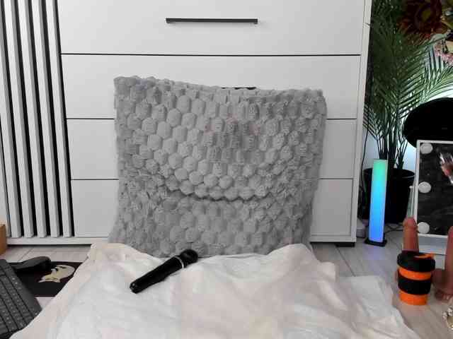 AnastasiasCharms webcam