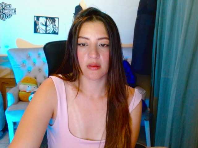 Anny-azalea live cam on BongaCams
