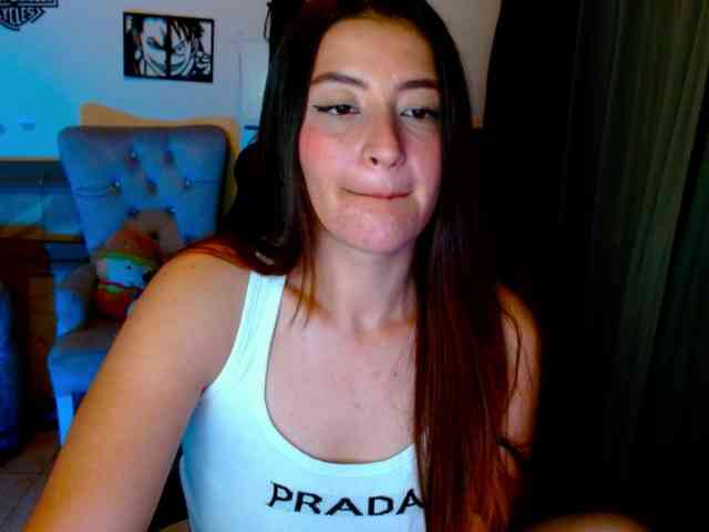 Anny-azalea webcam