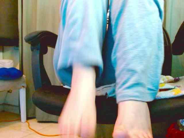 Anny-azalea webcam