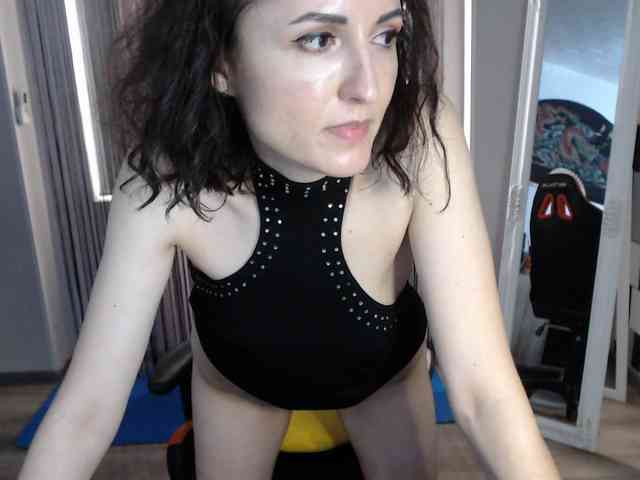 SexyNycolle38 webcam