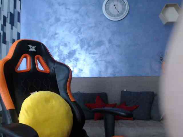 SexyNycolle38 webcam