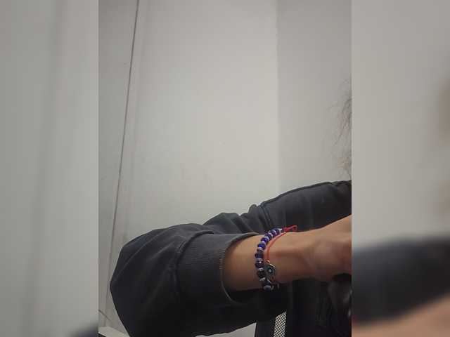 KITTYtempreXXX, en directo ahora en BongaCams