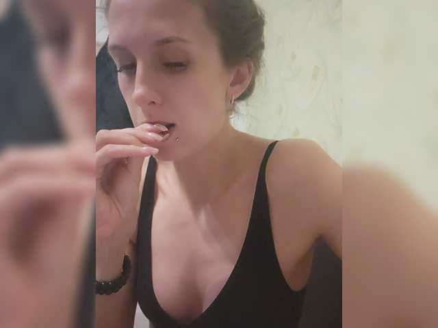 KITTYtempreXXX live cam on BongaCams
