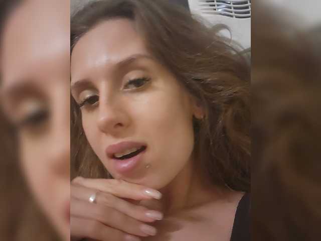 KITTYtempreXXX live cam on BongaCams