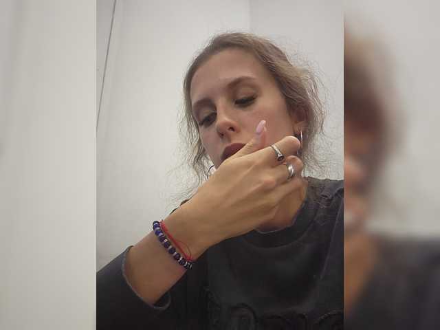 KITTYtempreXXX, en directo ahora en BongaCams