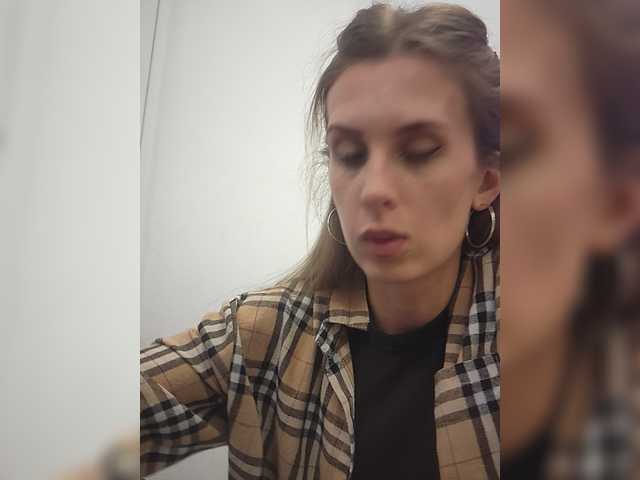 KITTYtempreXXX live cam on BongaCams