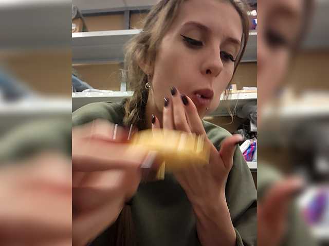 KITTYtempreXXX's BongaCams show and profile