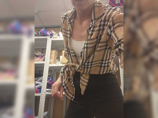 KITTYtempreXXX live cam on BongaCams