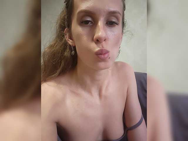 KITTYtempreXXX's BongaCams show and profile