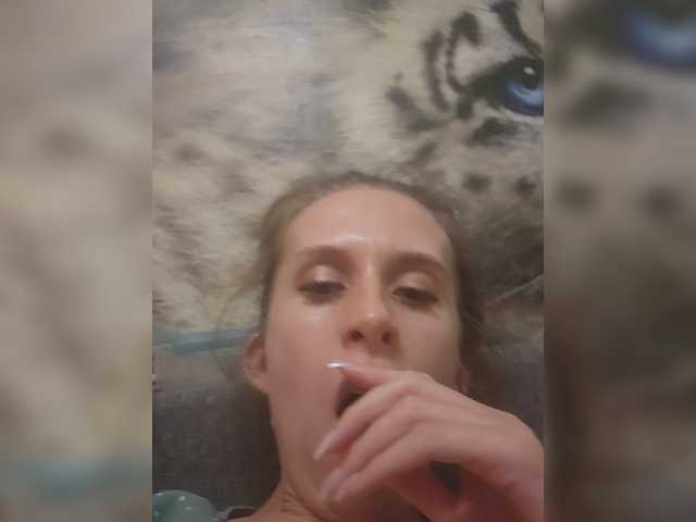 KITTYtempreXXX live webcam show