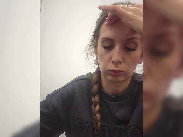 KITTYtempreXXX, en directo ahora en BongaCams