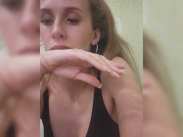 KITTYtempreXXX live cam on BongaCams