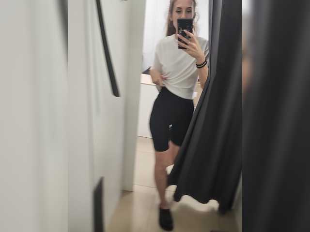 KITTYtempreXXX live cam on BongaCams