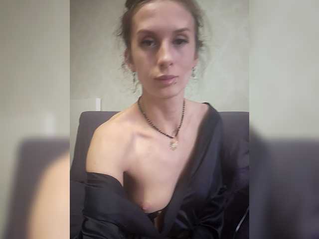 KITTYtempreXXX's BongaCams show and profile