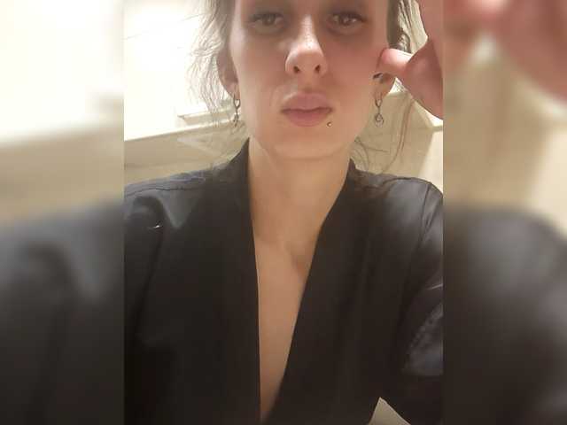 KITTYtempreXXX's BongaCams show and profile