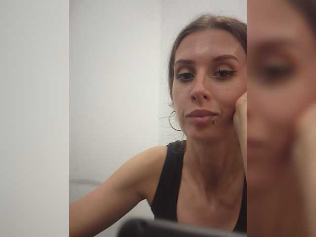 KITTYtempreXXX live cam on BongaCams