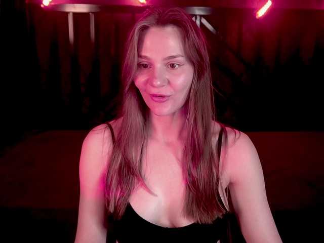 DiamondGoldie live cam on BongaCams