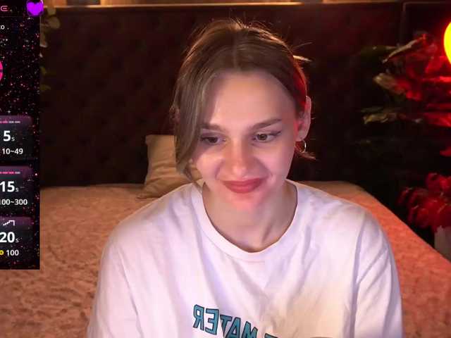 DiamondGoldie live cam on BongaCams