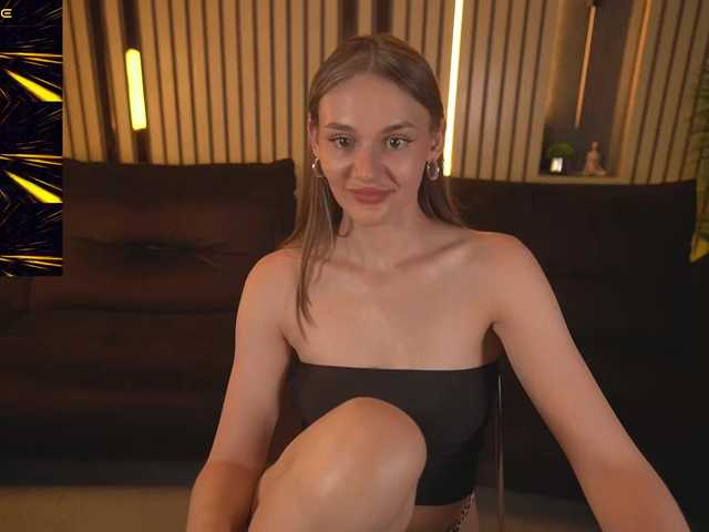 DiamondGoldie live cam on BongaCams