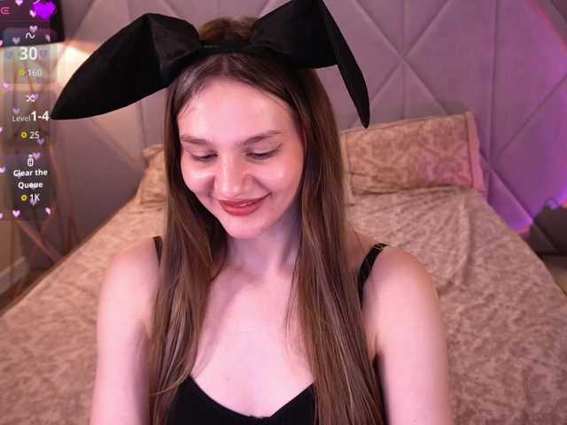 DiamondGoldie's BongaCams show and profile