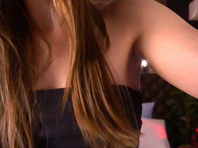 DiamondGoldie live cam preview