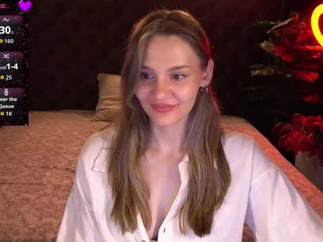 DiamondGoldie live cam on BongaCams