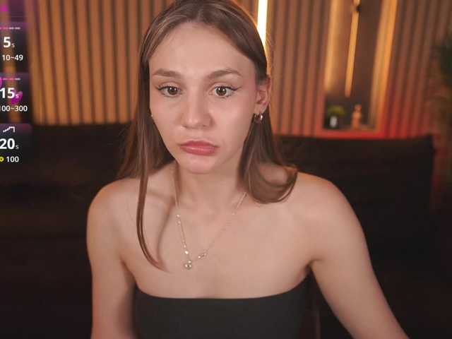 DiamondGoldie live cam on BongaCams