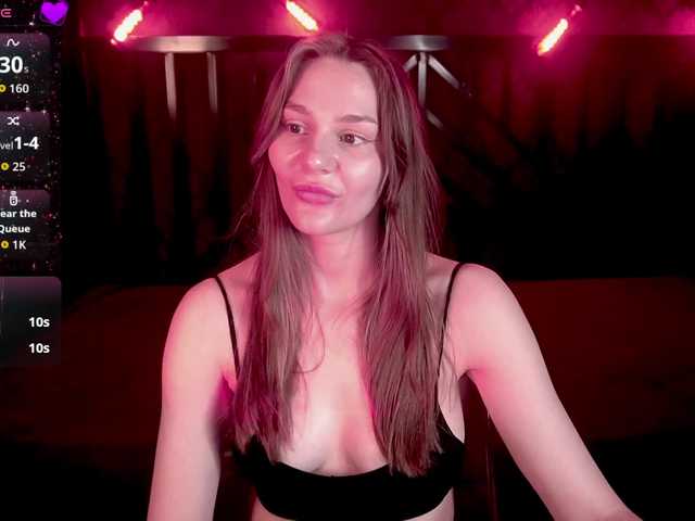 DiamondGoldie live cam on BongaCams