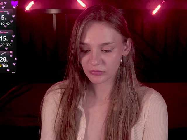 DiamondGoldie live cam on BongaCams