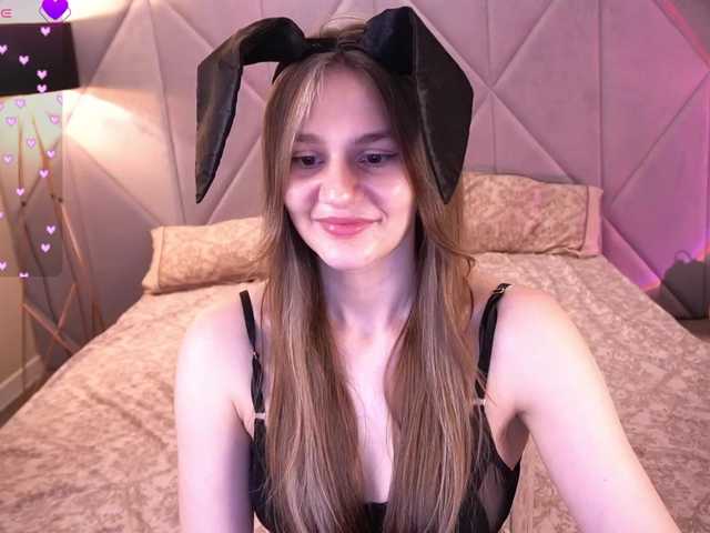 DiamondGoldie's BongaCams show and profile
